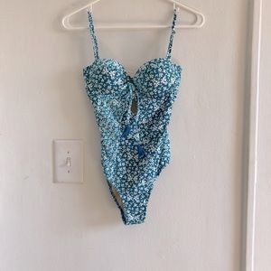 Peony Swimwear (AUS) One Piece Push up Cup size S